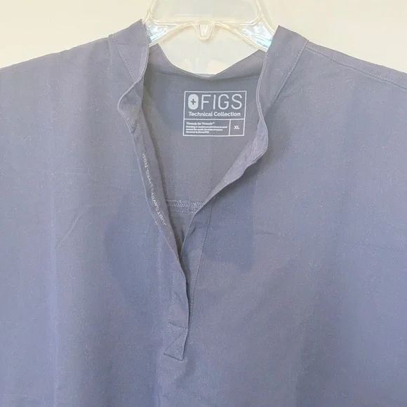 Lot of 2 Figs Navy Blue Scrub Sets (2 tops/2 pants) 520224Q - Picture 3 of 9